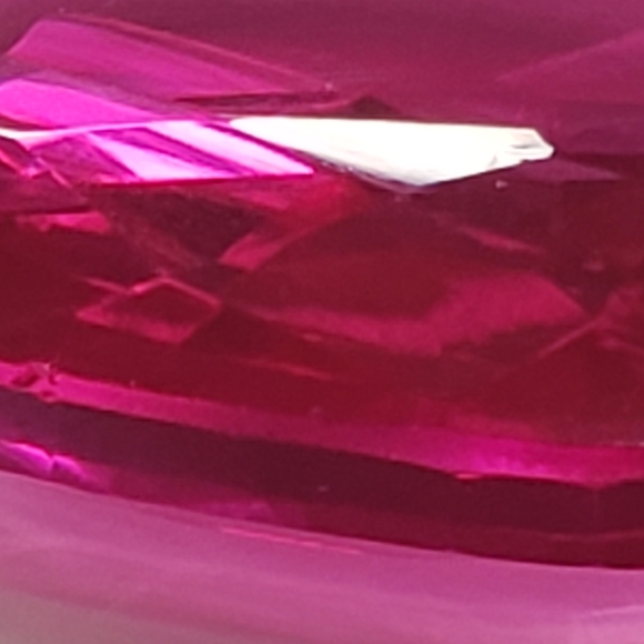 Ruby gemstone - Picture 7 of 15